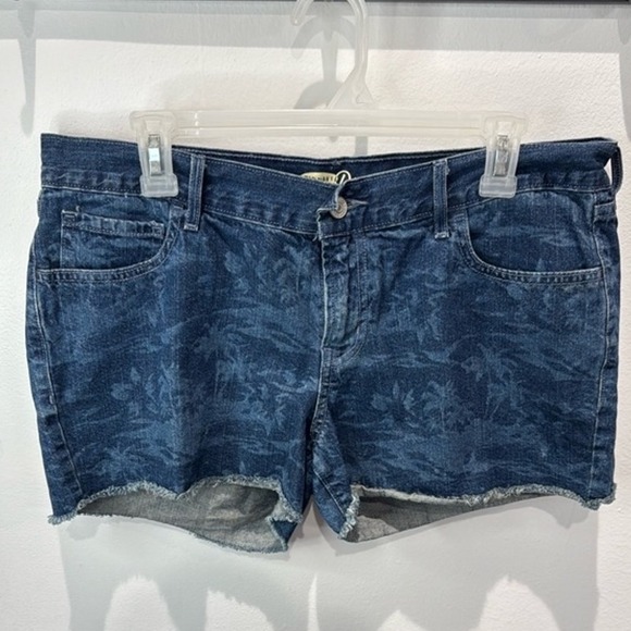 Old Navy The Diva Palm Beach Scene Denim Shorts Women's Size 12 - Picture 1 of 6
